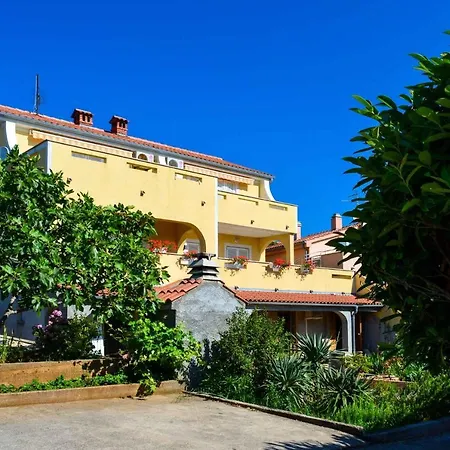 Apartment In - Insel Krk 42615 Kornic